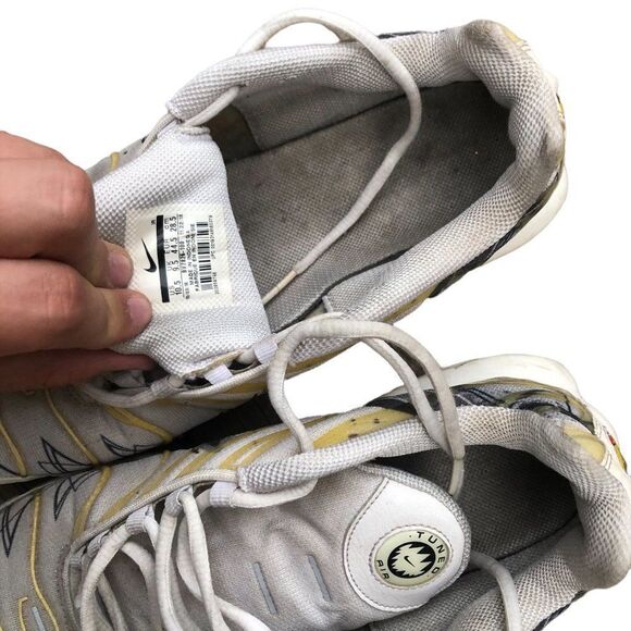 Rare 2018 Nike Air Max Plus La Requin White Size 10.5 - Picture 15 of 15